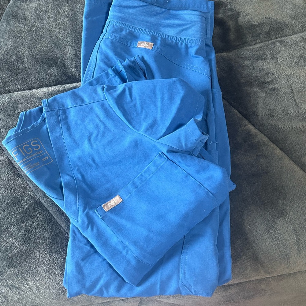 Figs scrub set